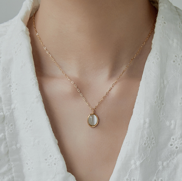 Natural Stone Pendant Black Agate Clear Quartz Gemstone Necklace