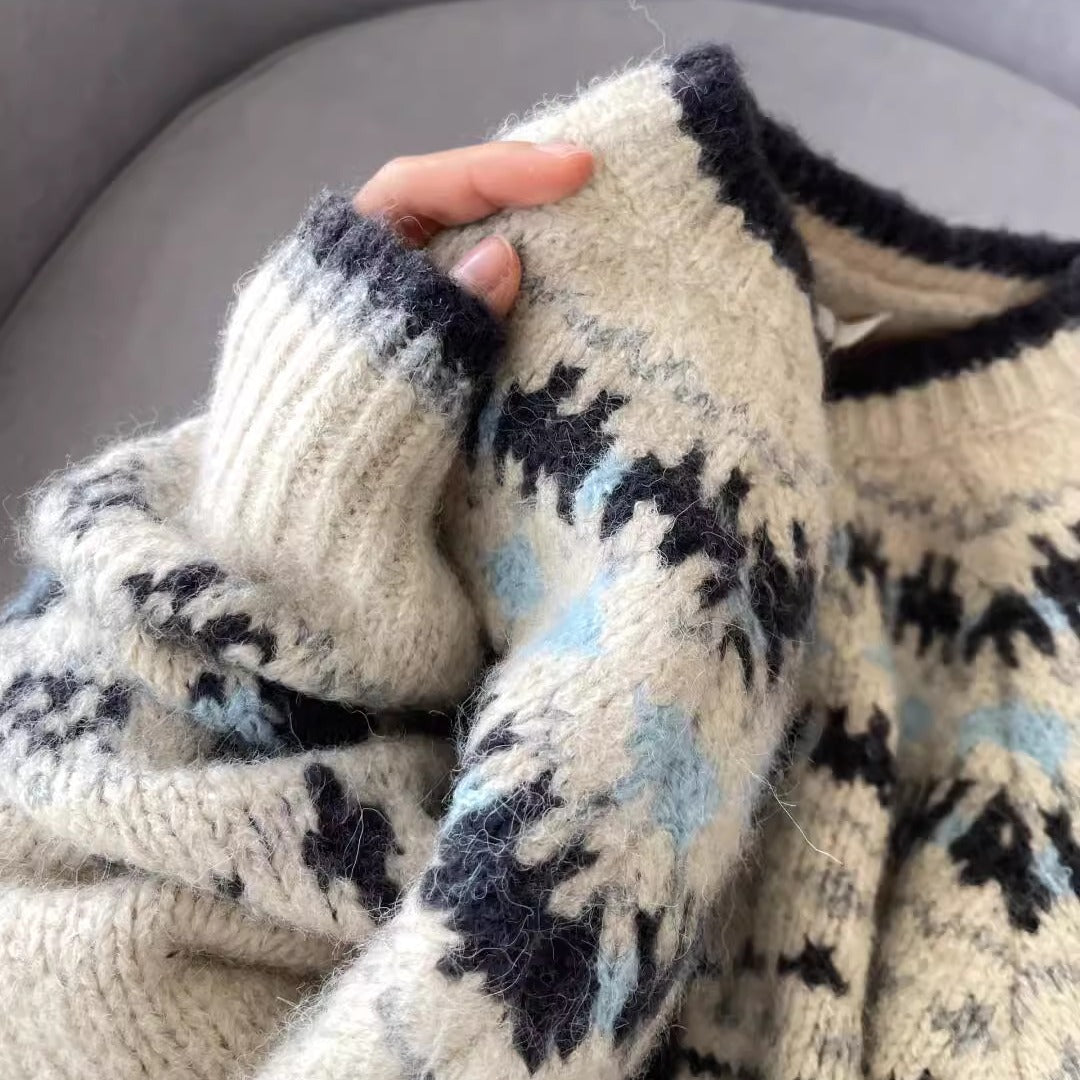 Vintage Jacquard Round Neck Knit Cardigan Sweater