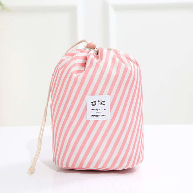 Round Make-up Accessories or Toiletries Bag On-the-Go or for Travel