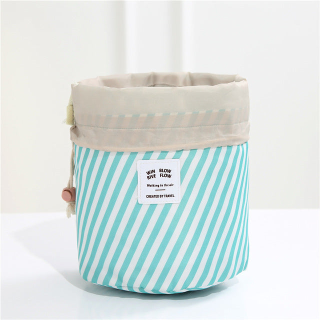 Round Make-up Accessories or Toiletries Bag On-the-Go or for Travel
