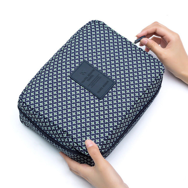 Waterproof Multifunction Travel Make-up Bags or Toiletries Organizer