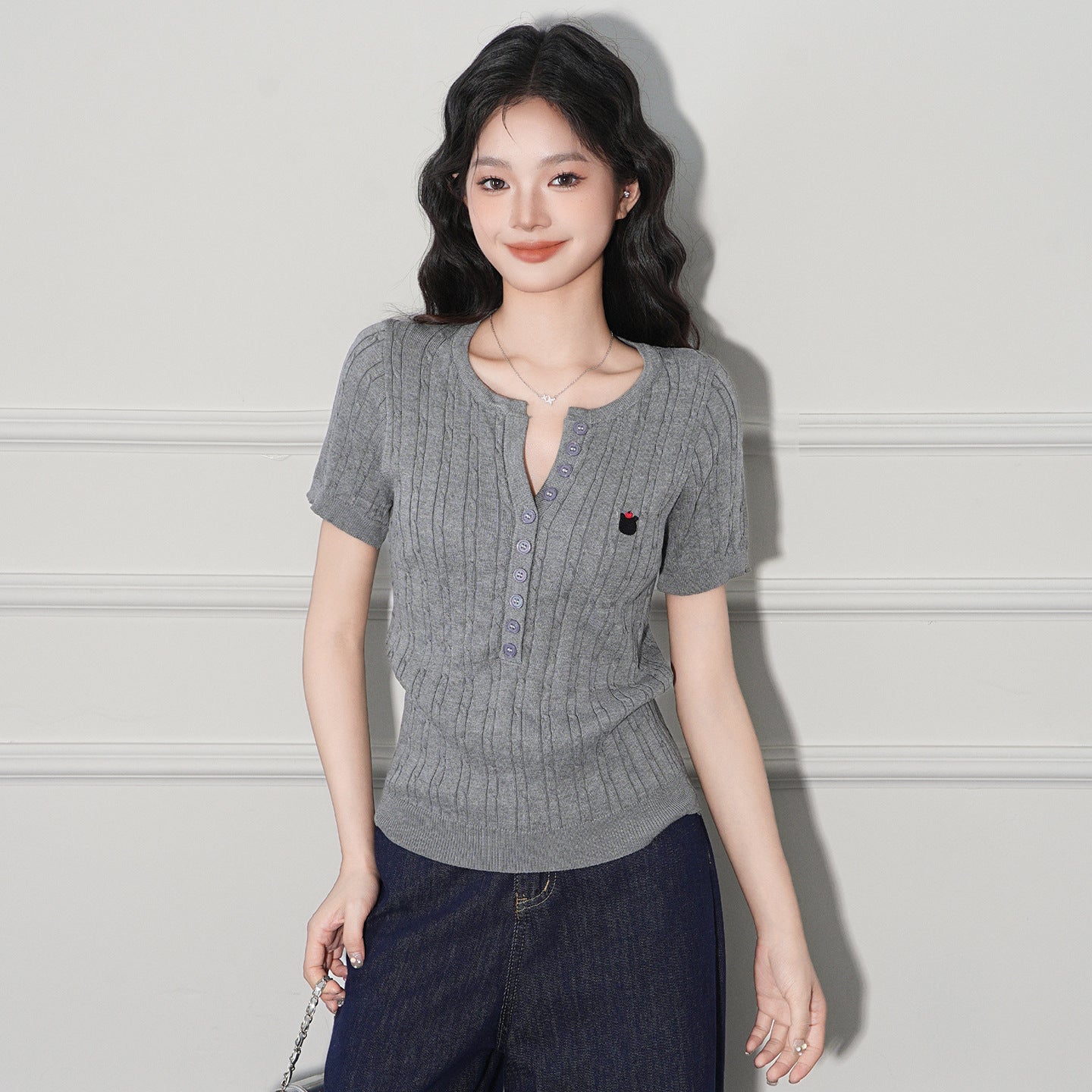 Neck Lightweight Knit Short Sleeve V-Neck Tee