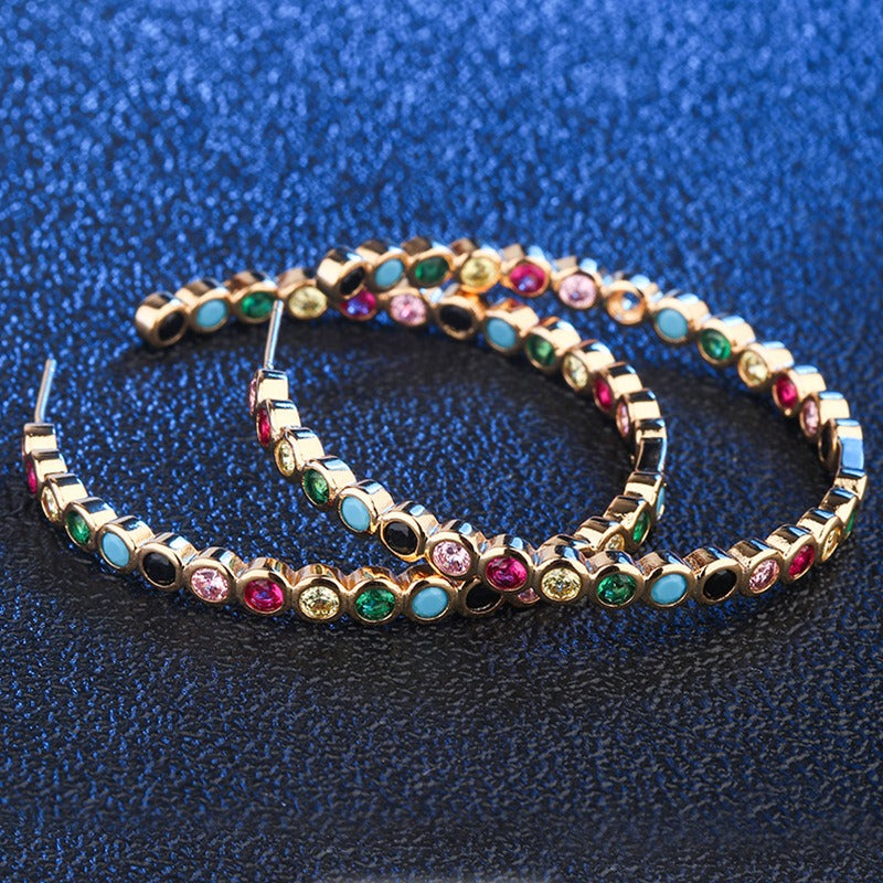 Elegant and Sparkling Glass stone Earrings