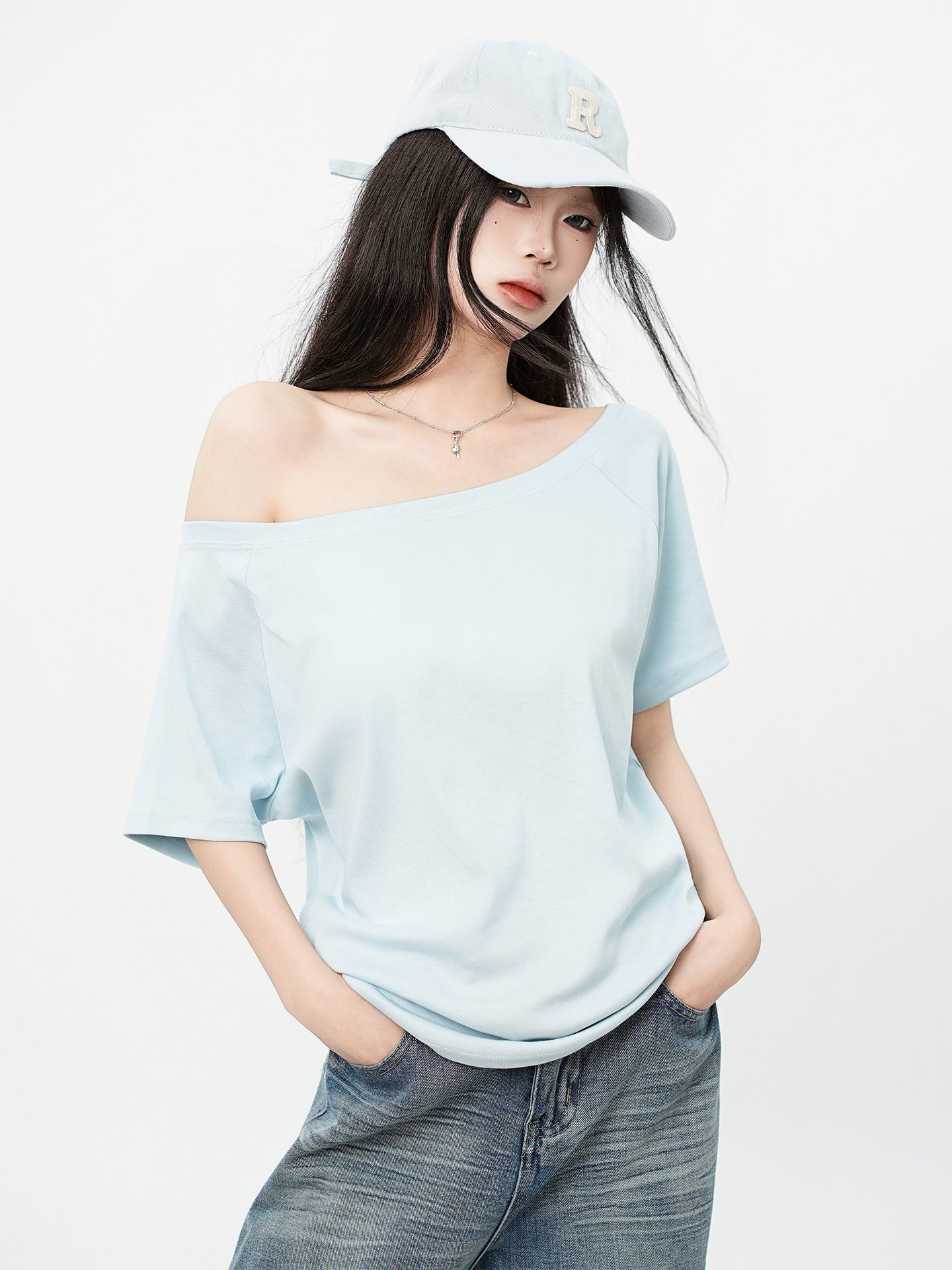 One-Shoulder Slash Neck Sleeveless Tee