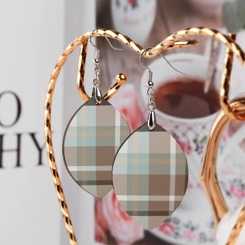 Tartan Wooden Apricot Earring - Piryoung Shop