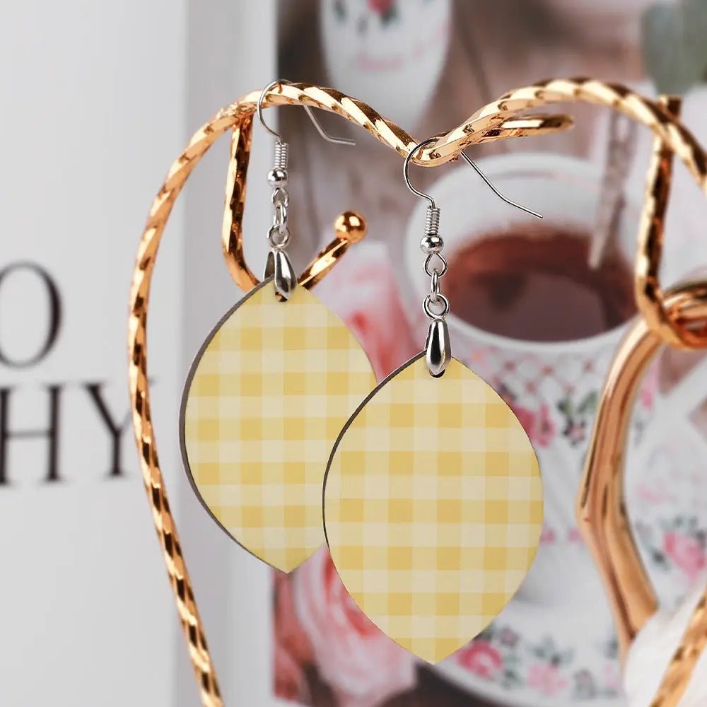 Tartan Wooden Apricot Earring - Piryoung Shop